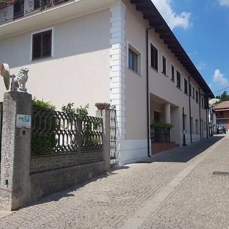 Hotel Ristorante Degli Amici Mongiana Eksteriør bilde